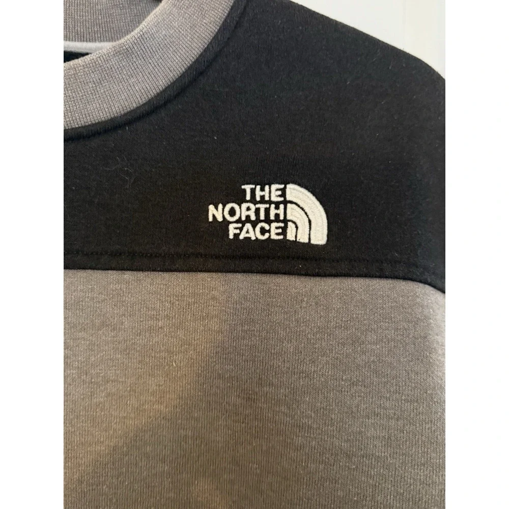 The North Face Gray Black Crew Neck Long Sleeves Pullover‎ Sweatshirt Men's XL